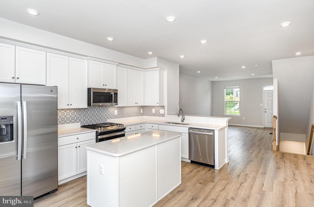 1019 RAMPART DRIVE