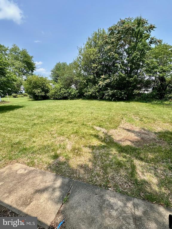 125 HILLCREST DRIVE