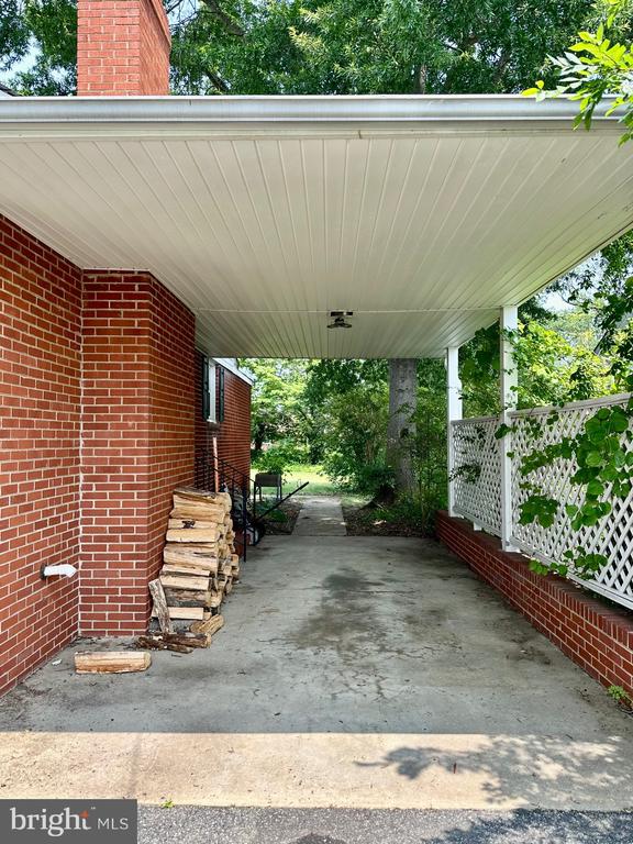 125 HILLCREST DRIVE