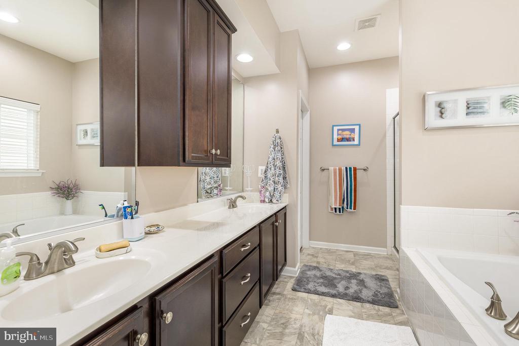 1404 PRESERVE LANE