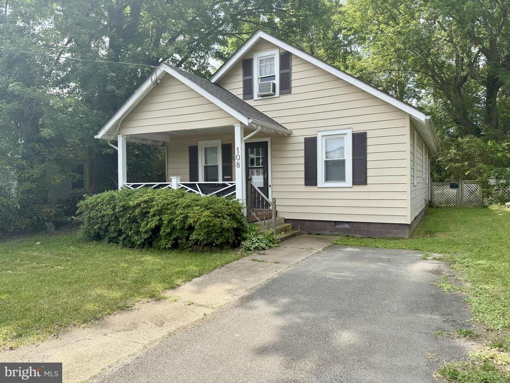 108 OAK STREET