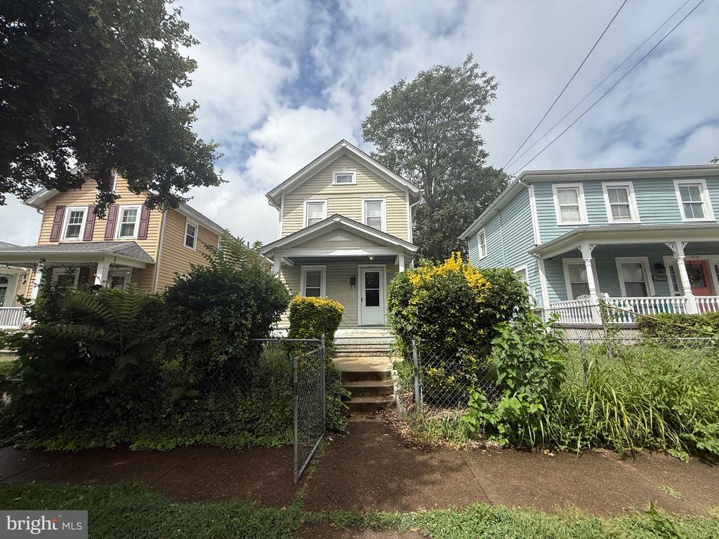 1412 CHARLES STREET