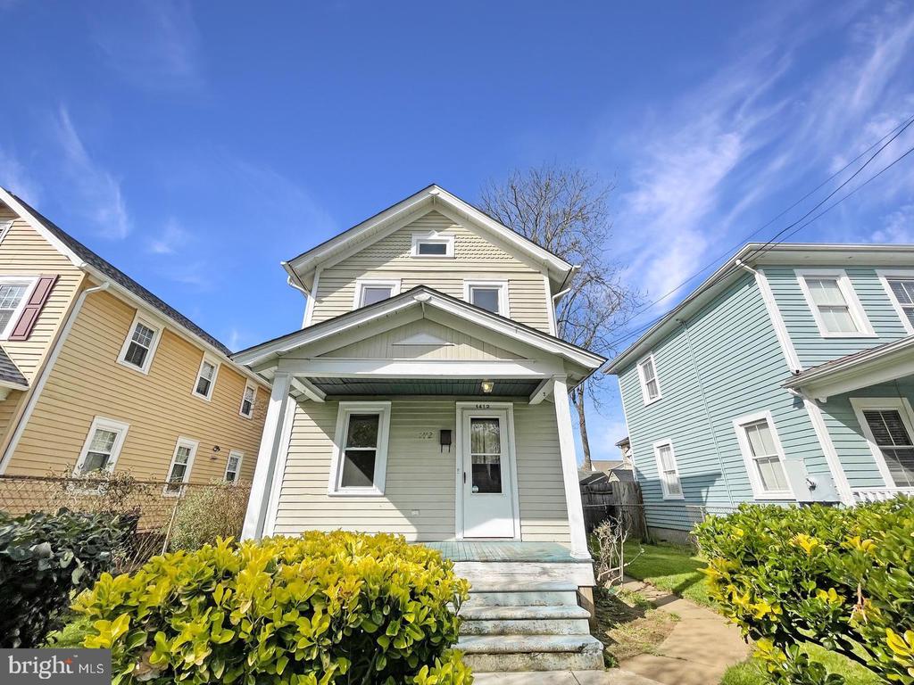 1412 CHARLES STREET