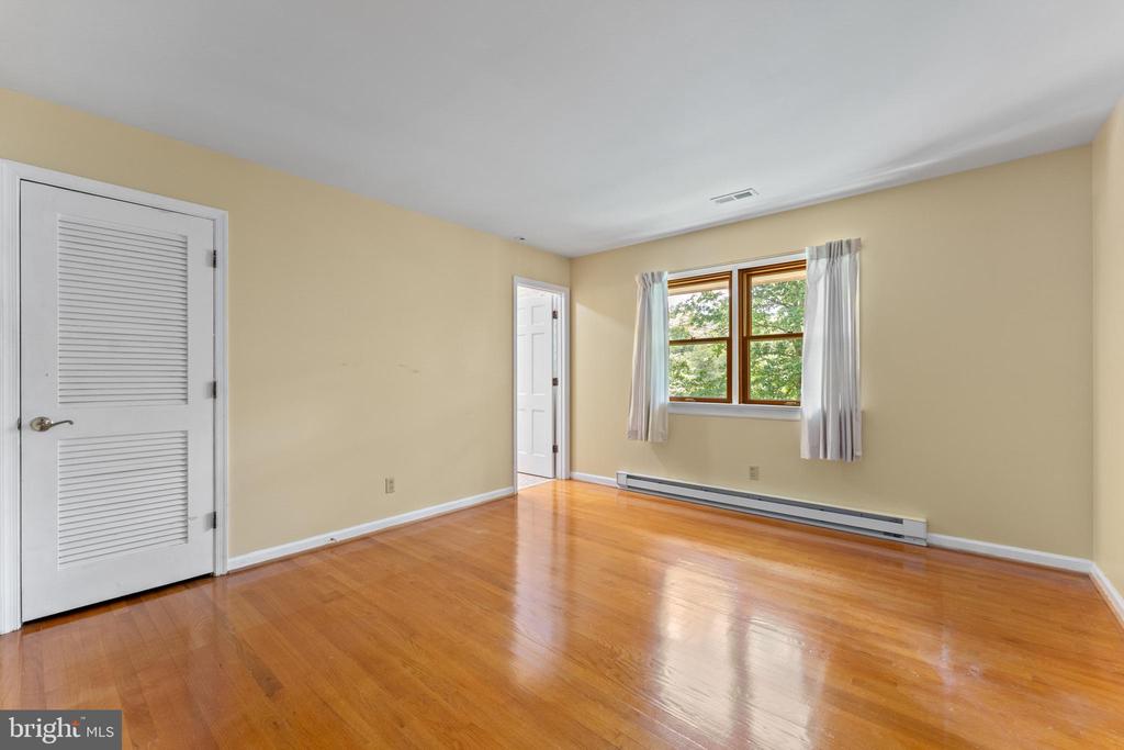 101 GOODLOE DRIVE