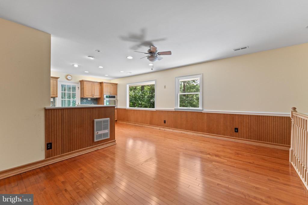 101 GOODLOE DRIVE