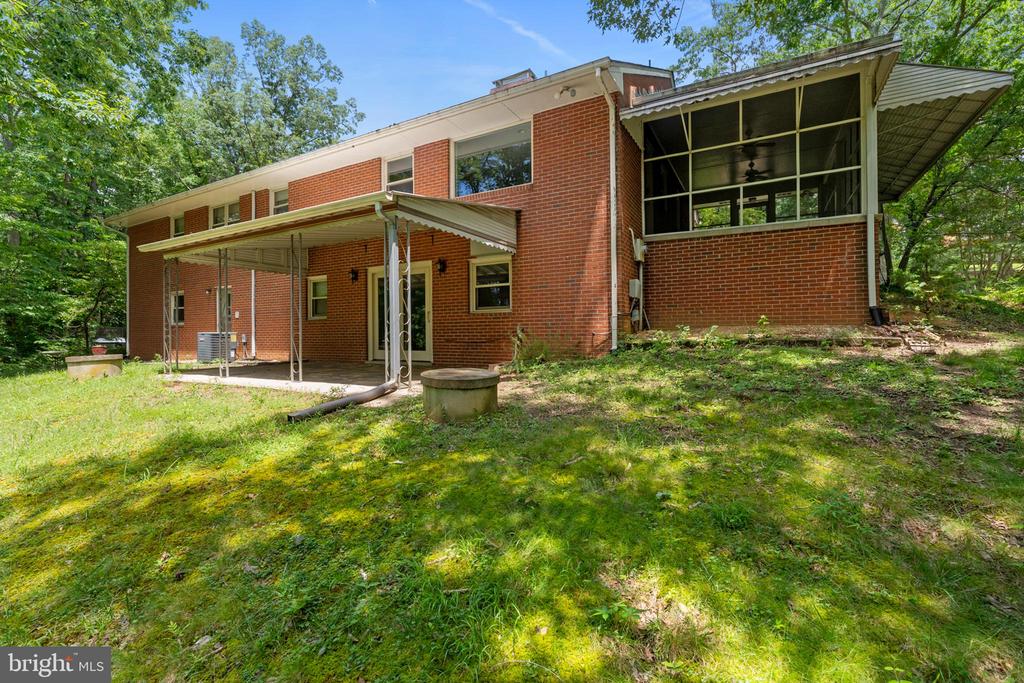 101 GOODLOE DRIVE
