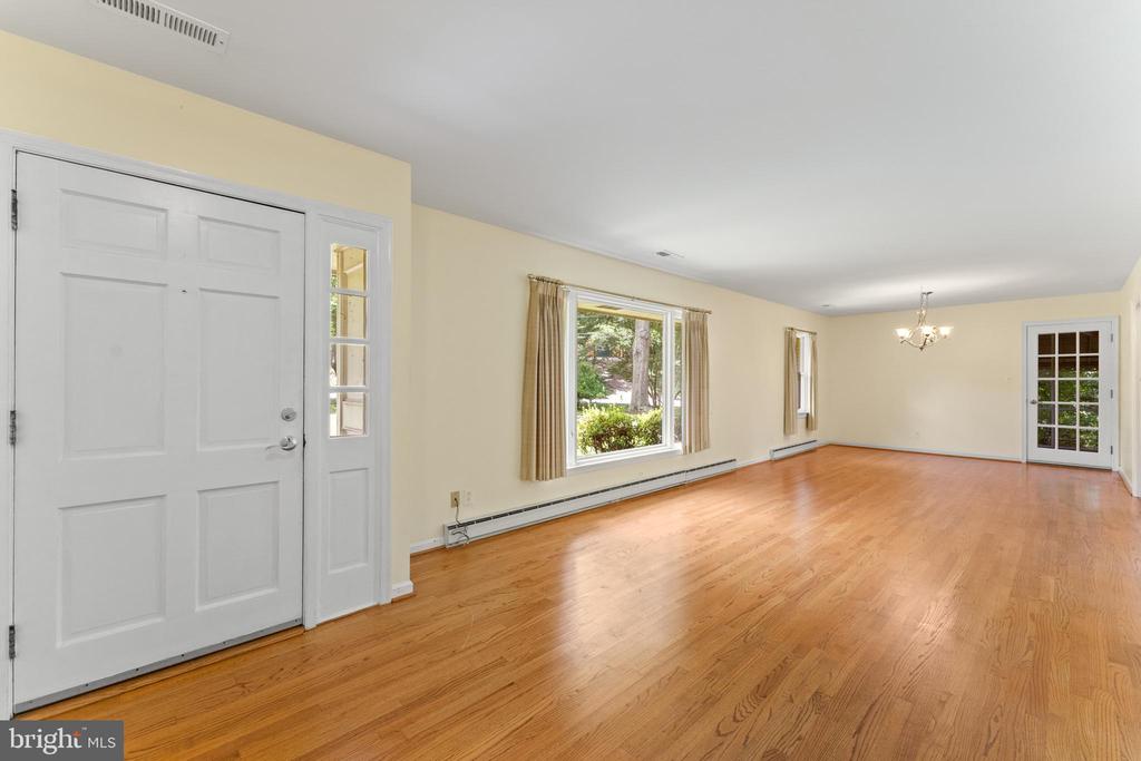 101 GOODLOE DRIVE