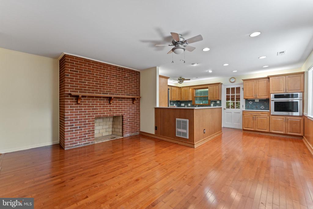 101 GOODLOE DRIVE