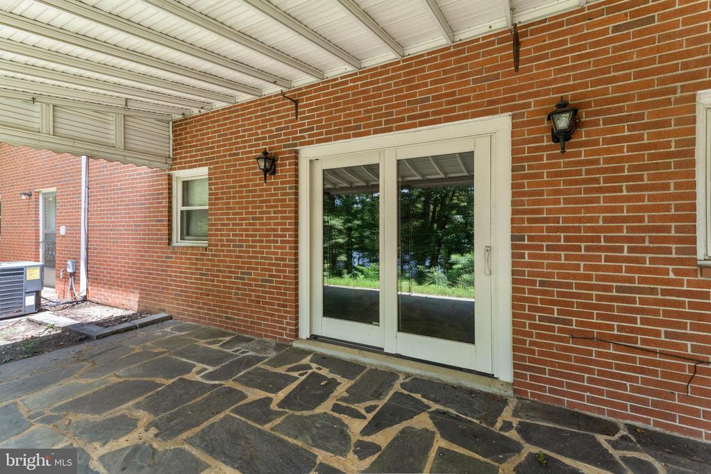 101 GOODLOE DRIVE