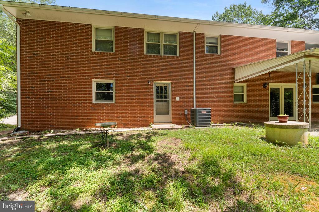 101 GOODLOE DRIVE