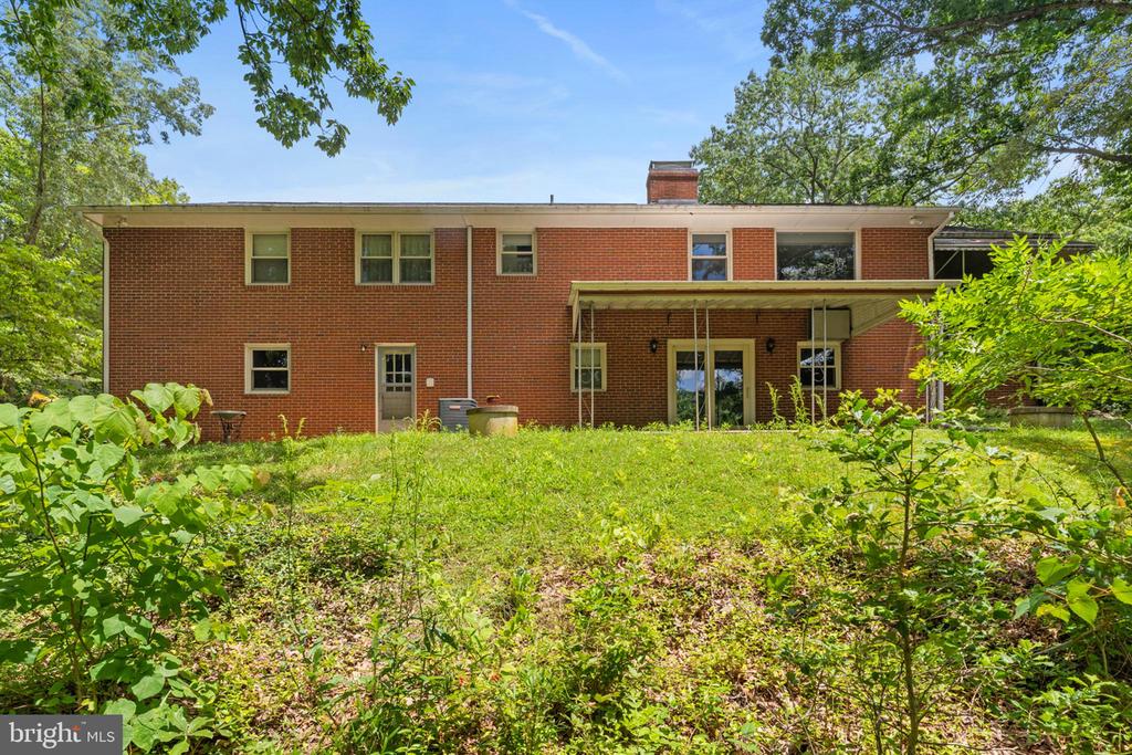 101 GOODLOE DRIVE