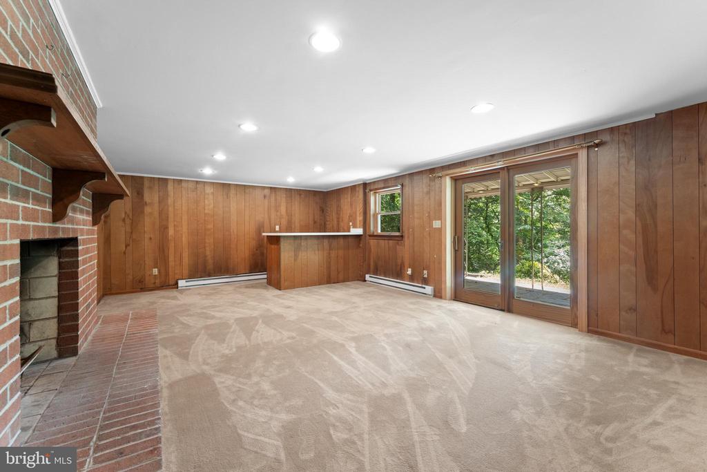 101 GOODLOE DRIVE