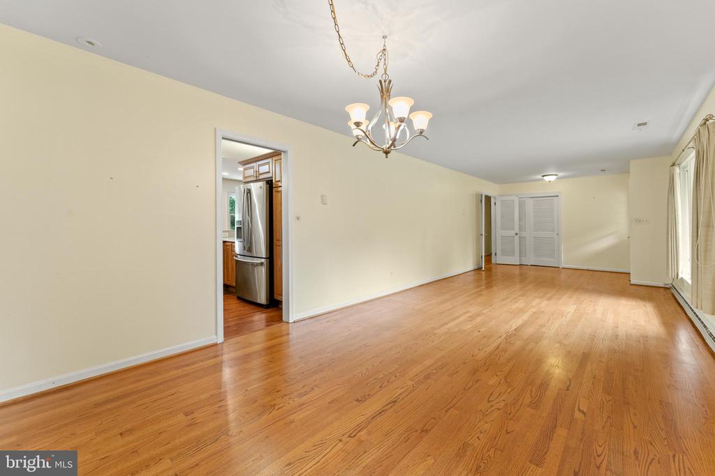 101 GOODLOE DRIVE