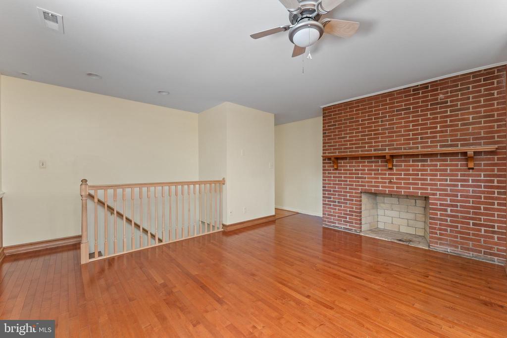 101 GOODLOE DRIVE