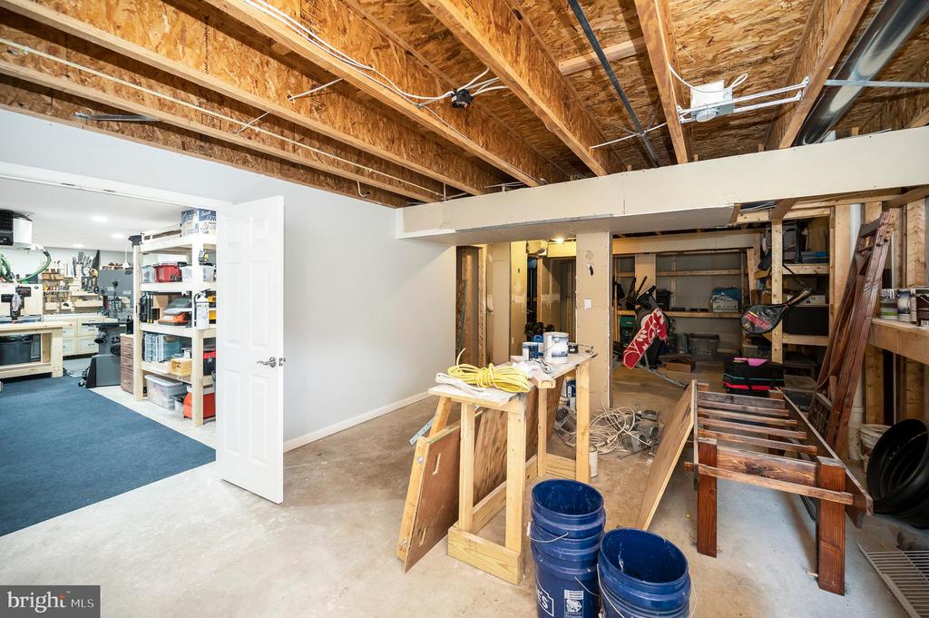 1000 GRAHAM DRIVE