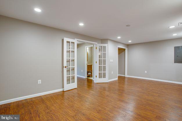 1000 EVERETT COURT