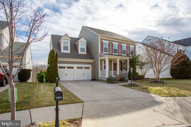 1000 EVERETT COURT
