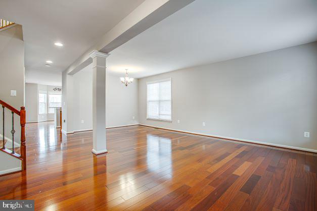 1000 EVERETT COURT