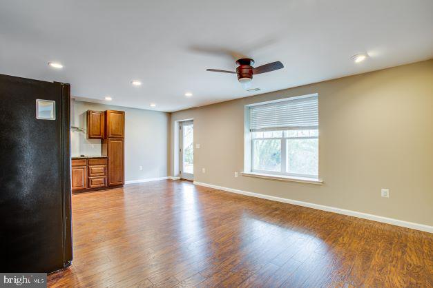 1000 EVERETT COURT