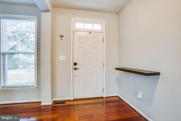 1000 EVERETT COURT