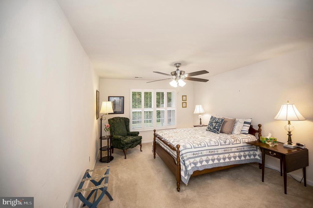960 CADMUS DRIVE