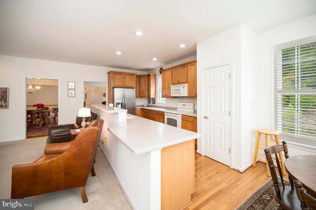 960 CADMUS DRIVE