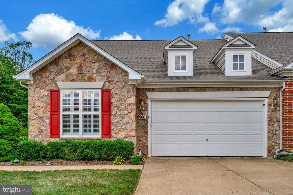 960 CADMUS DRIVE