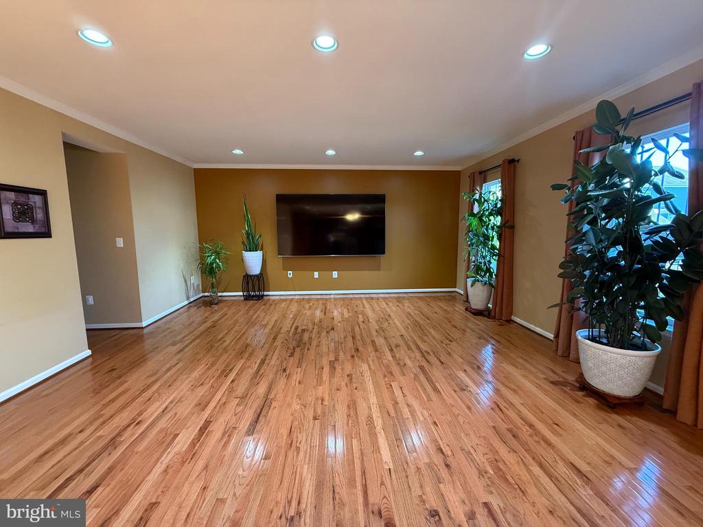 1803 IDLEWILD BOULEVARD