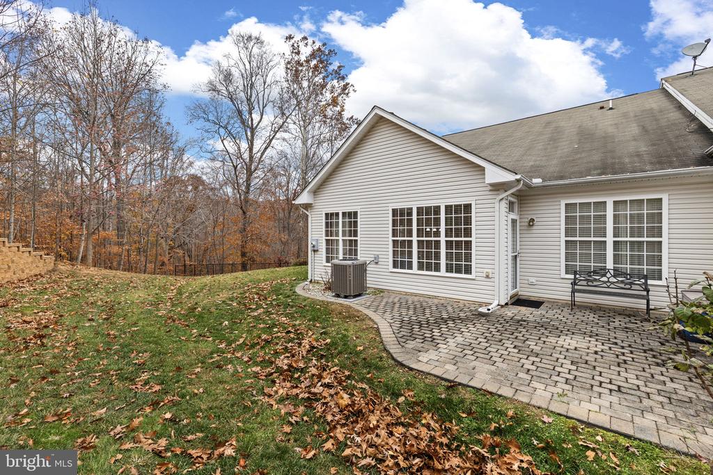 1022 MAUREEN DRIVE