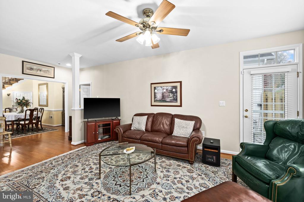 1022 MAUREEN DRIVE