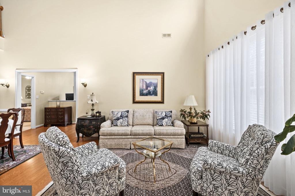 1022 MAUREEN DRIVE