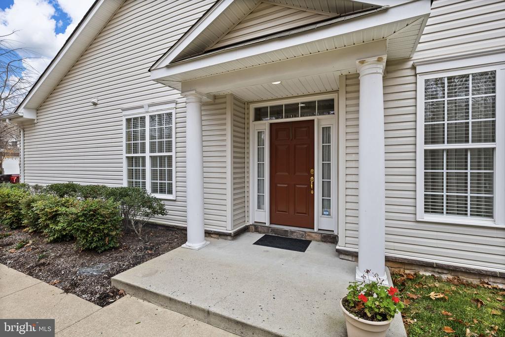 1022 MAUREEN DRIVE