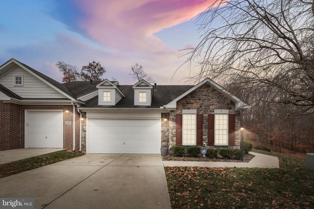 1022 MAUREEN DRIVE