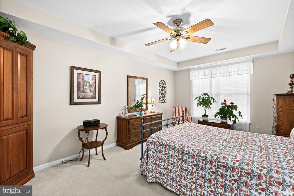 1022 MAUREEN DRIVE