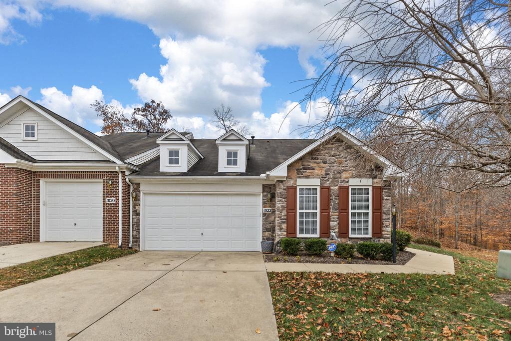 1022 MAUREEN DRIVE