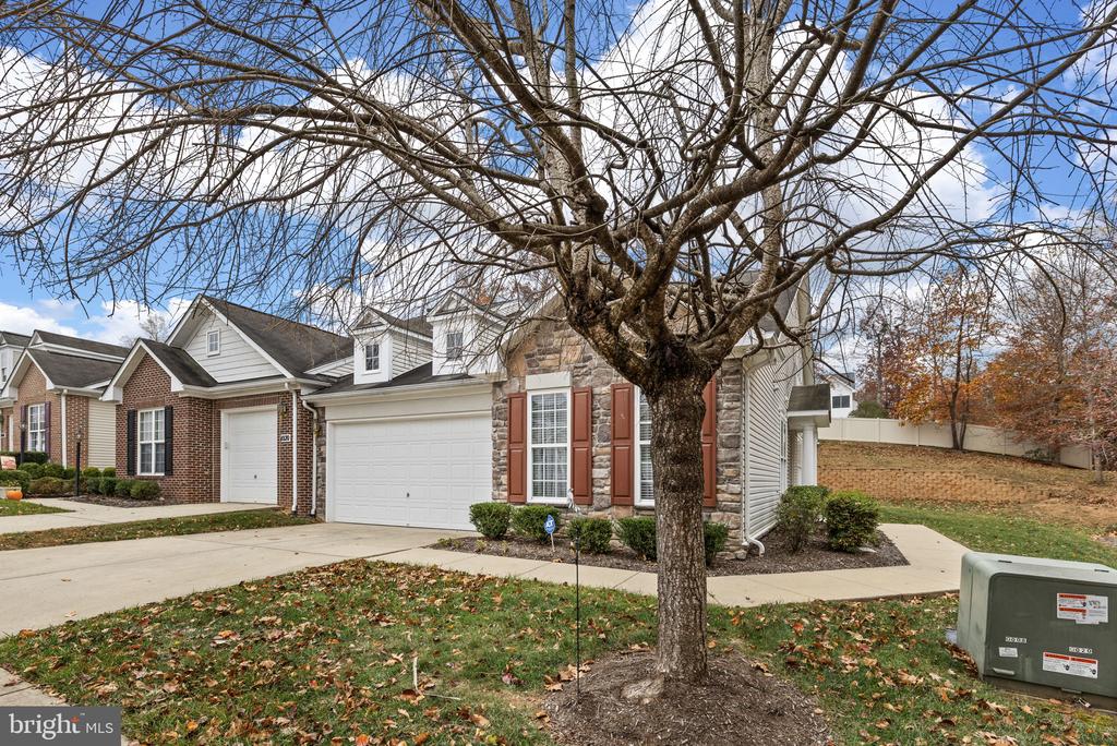 1022 MAUREEN DRIVE