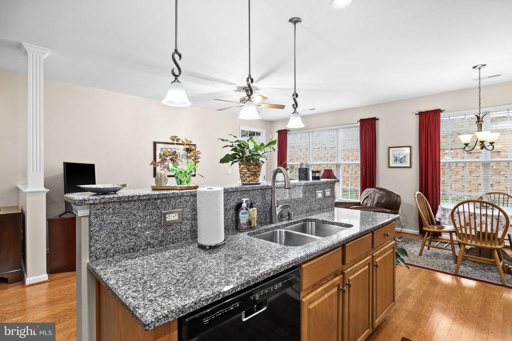 1022 MAUREEN DRIVE