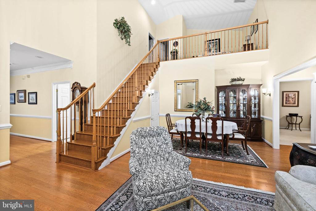 1022 MAUREEN DRIVE