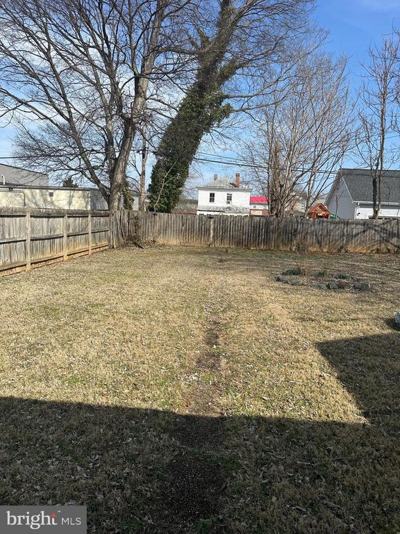 1605 CHARLES STREET APT C