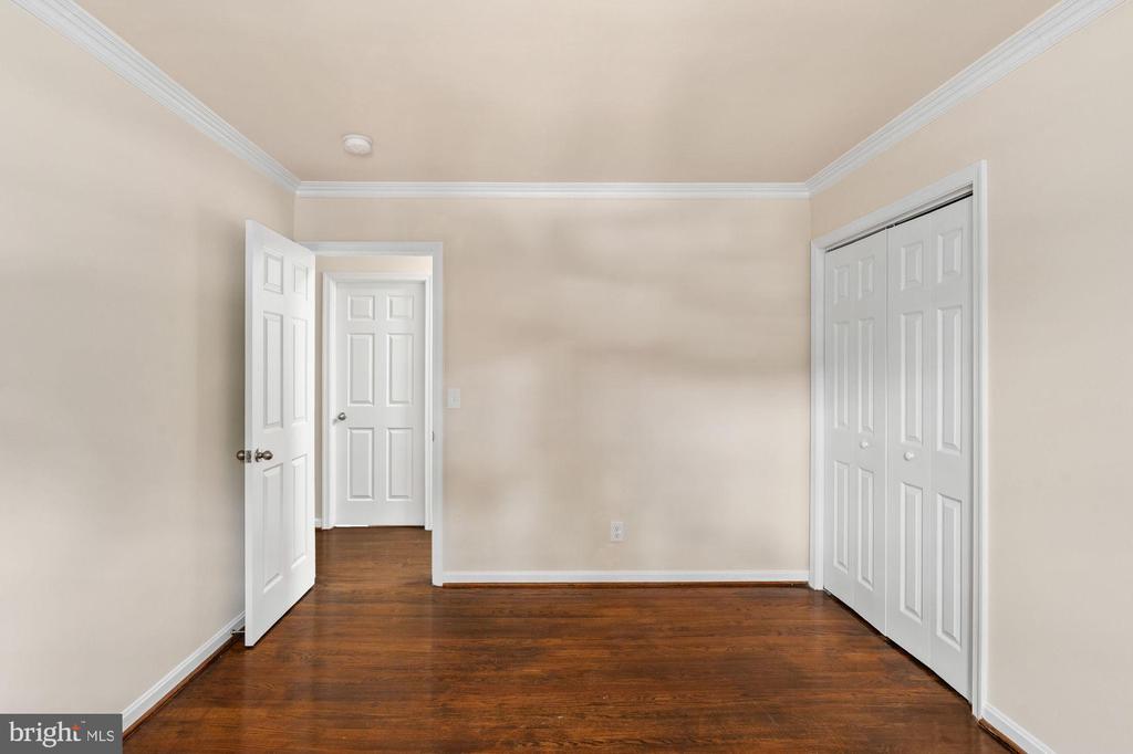 1321 DANDRIDGE STREET