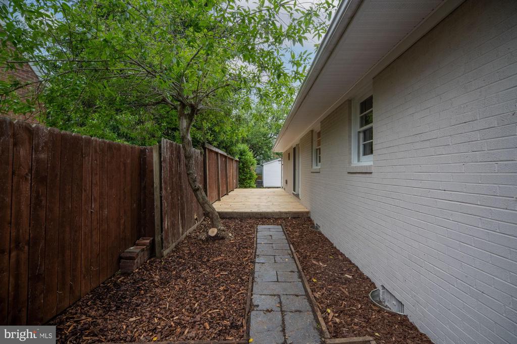 1321 DANDRIDGE STREET