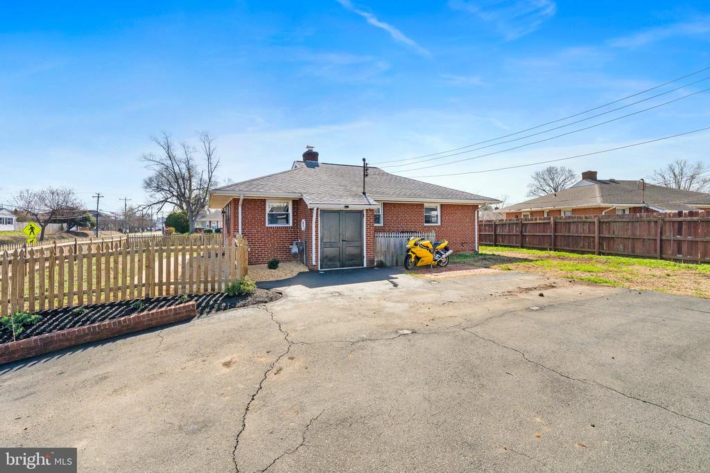 501 HANSON AVENUE