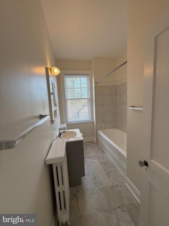 702 PRINCE EDWARD STREET 5