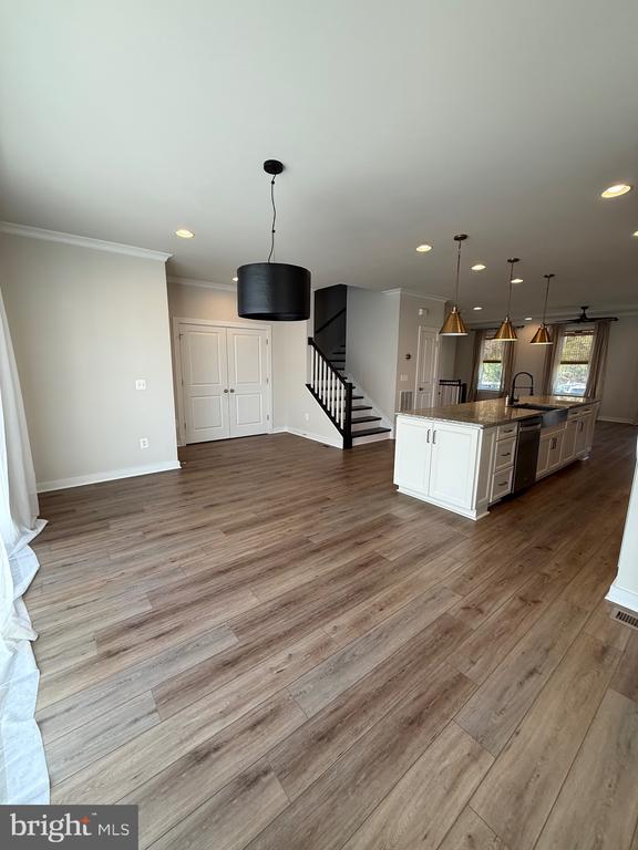 128 KINROSS LANE