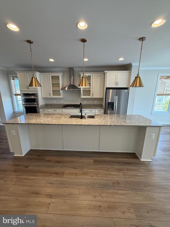 128 KINROSS LANE