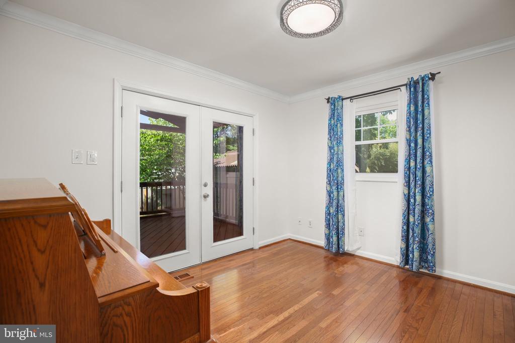 409 MORNINGSIDE DRIVE