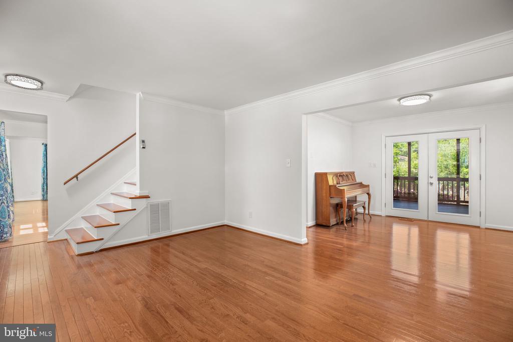 409 MORNINGSIDE DRIVE