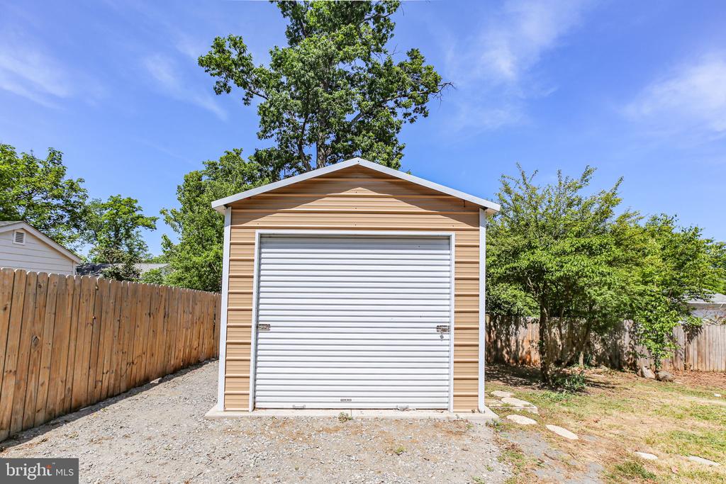 409 MORNINGSIDE DRIVE