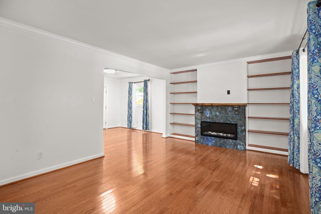 409 MORNINGSIDE DRIVE