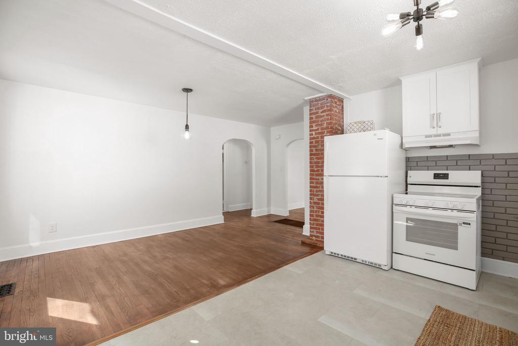 110 FOREST AVENUE